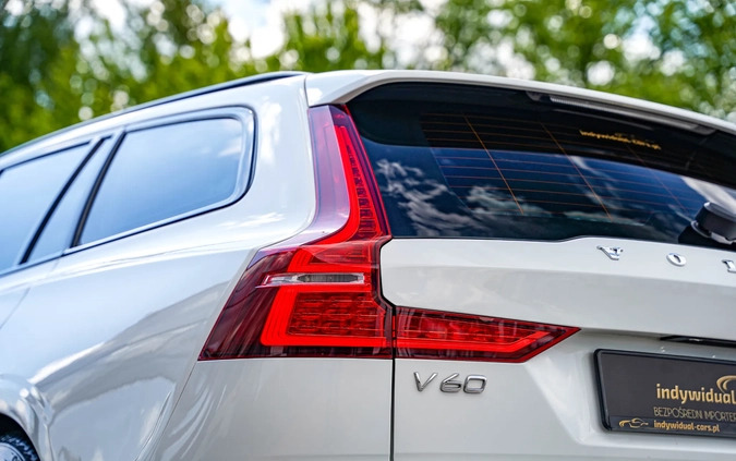 Volvo V60 cena 99900 przebieg: 190000, rok produkcji 2020 z Świdnica małe 781